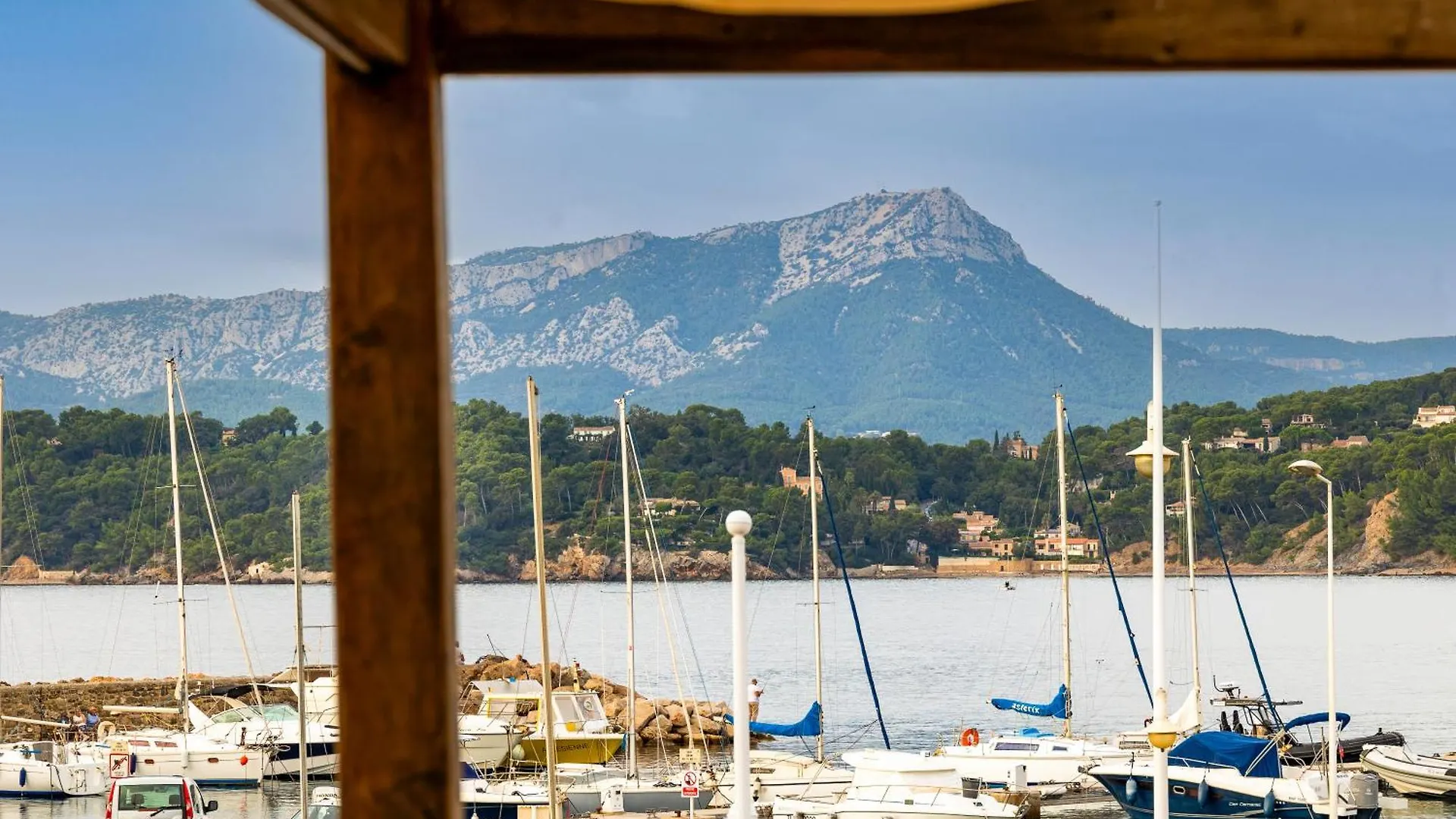 Chambre D'Hote Luxe Vue Mer Boheme Le Pradet Bed & Breakfast